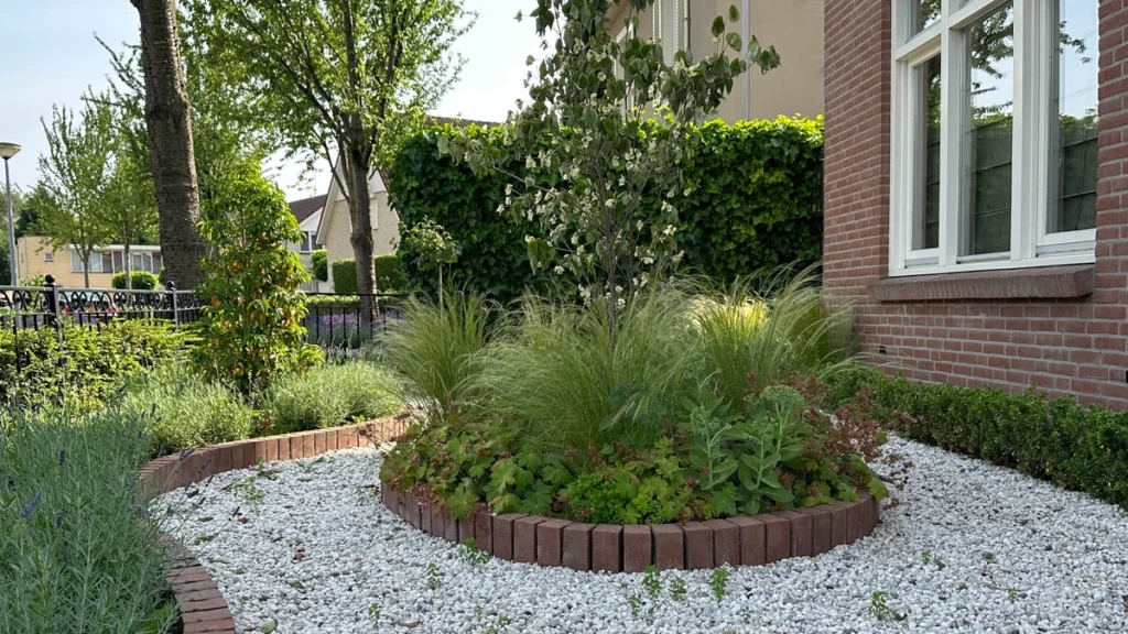 Repurpose Old Bricks for a Vintage Patio Repurpose Old Bricks for a Vintage Patio